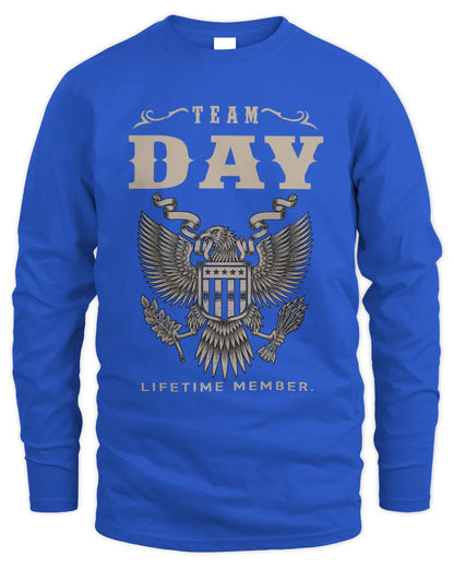 DAY TP06-K82 – Personalized Classic Style Apparel “Team NAME Lifetime Member” - Men's Long Sleeved T-Shirt - Royal