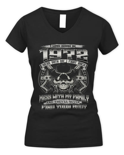 1972 HH89-K2 – Protective Family Quote T-Shirt - Women's V-Neck T-Shirt - Black