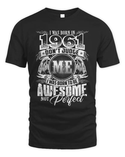 1961 HH89-K2 – Awesome Birth Year Quote T-Shirt - Unisex Standard T-Shirt - Black