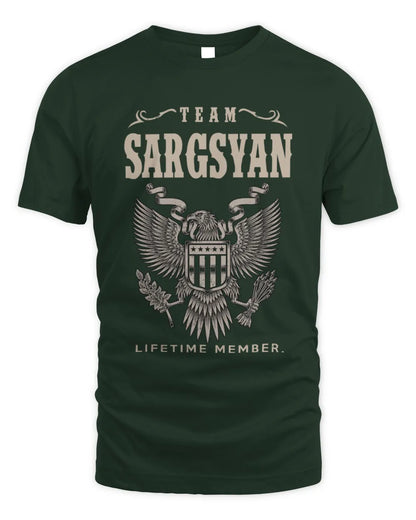 SARGSYAN TP06-K82 – Personalized Classic Style Apparel “Team NAME Lifetime Member” - Unisex Standard T-Shirt - Forest Green