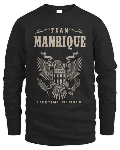 MANRIQUE TP06-K82 – Personalized Classic Style Apparel “Team NAME Lifetime Member” - Men's Long Sleeved T-Shirt - Black