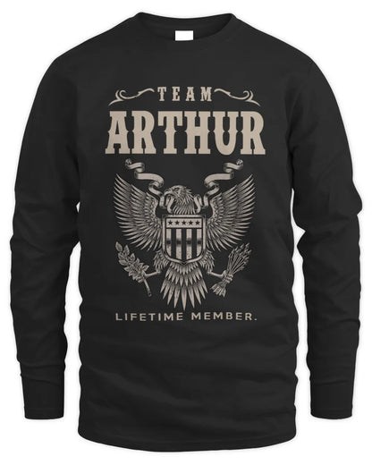 ARTHUR TP06-K82 – Personalized Classic Style Apparel “Team NAME Lifetime Member” - Men's Long Sleeved T-Shirt - Black