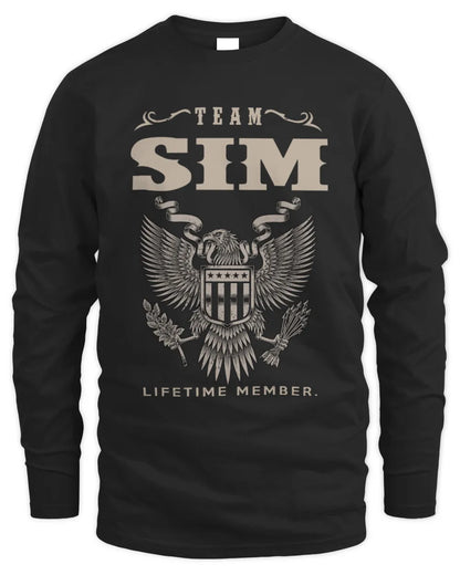 SIM TP06-K82 – Personalized Classic Style Apparel “Team NAME Lifetime Member” - Men's Long Sleeved T-Shirt - Black