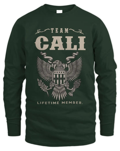 CALI TP06-K82 – Personalized Classic Style Apparel “Team NAME Lifetime Member” - Men's Long Sleeved T-Shirt - Forest Green