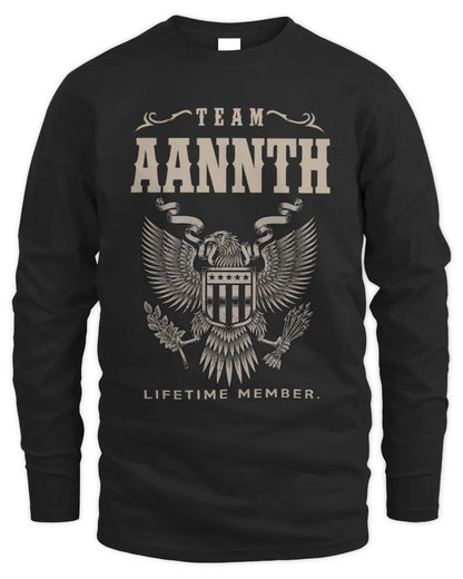 AANNTH TP06-K82 – Personalized Classic Style Apparel “Team NAME Lifetime Member” - Men's Long Sleeved T-Shirt - Black