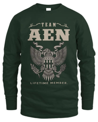 AEN TP06-K82 – Personalized Classic Style Apparel “Team NAME Lifetime Member” - Men's Long Sleeved T-Shirt - Forest Green