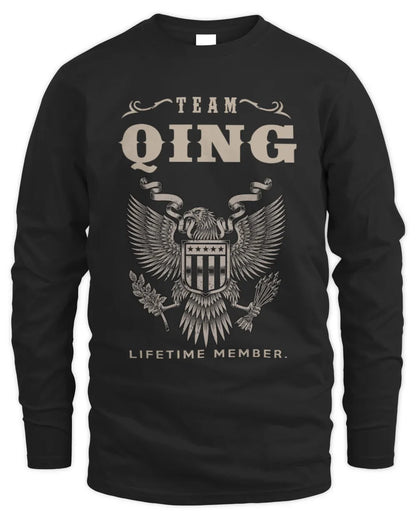 QING TP06-K82 – Personalized Classic Style Apparel “Team NAME Lifetime Member” - Men's Long Sleeved T-Shirt - Black