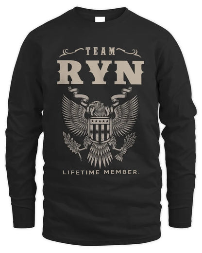 RYN TP06-K82 – Personalized Classic Style Apparel “Team NAME Lifetime Member” - Men's Long Sleeved T-Shirt - Black