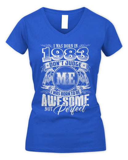 1983 HH89-K2 – Awesome Birth Year Quote T-Shirt - Women's V-Neck T-Shirt - Royal