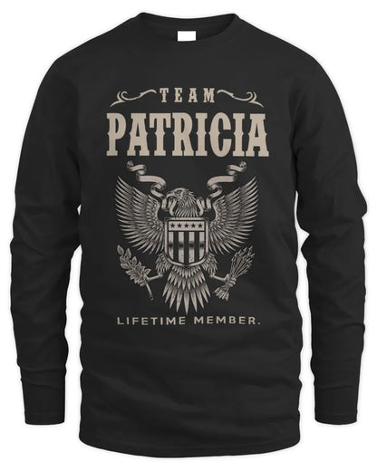 PATRICIA TP06-K82 – Personalized Classic Style Apparel “Team NAME Lifetime Member” - Men's Long Sleeved T-Shirt - Black
