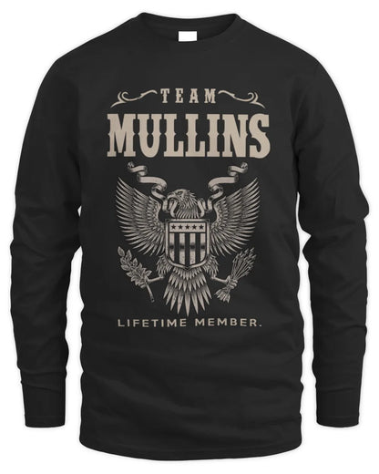 MULLINS TP06-K82 – Personalized Classic Style Apparel “Team NAME Lifetime Member” - Men's Long Sleeved T-Shirt - Black