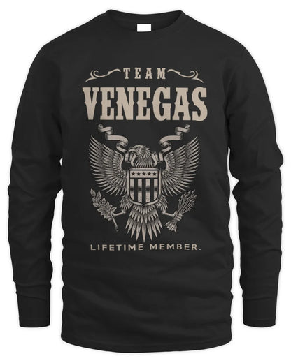 VENEGAS TP06-K82 – Personalized Classic Style Apparel “Team NAME Lifetime Member” - Men's Long Sleeved T-Shirt - Black