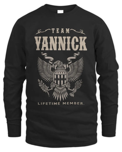 YANNICK TP06-K82 – Personalized Classic Style Apparel “Team NAME Lifetime Member” - Men's Long Sleeved T-Shirt - Black