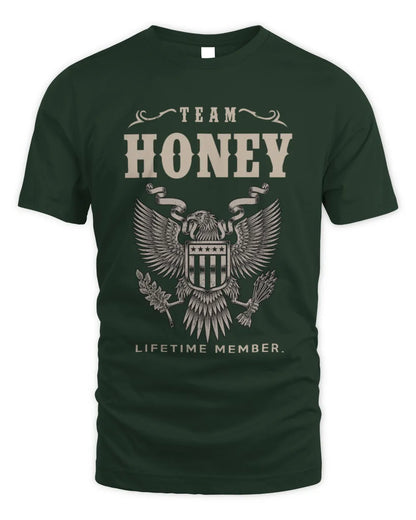 HONEY TP06-K82 – Personalized Classic Style Apparel “Team NAME Lifetime Member” - Unisex Standard T-Shirt - Forest Green