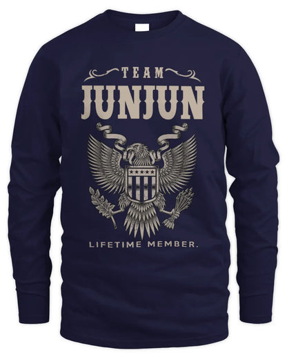 JUNJUN TP06-K82 – Personalized Classic Style Apparel “Team NAME Lifetime Member” - Men's Long Sleeved T-Shirt - Navy