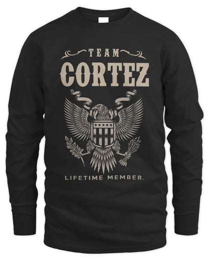 CORTEZ TP06-K82 – Personalized Classic Style Apparel “Team NAME Lifetime Member” - Men's Long Sleeved T-Shirt - Black