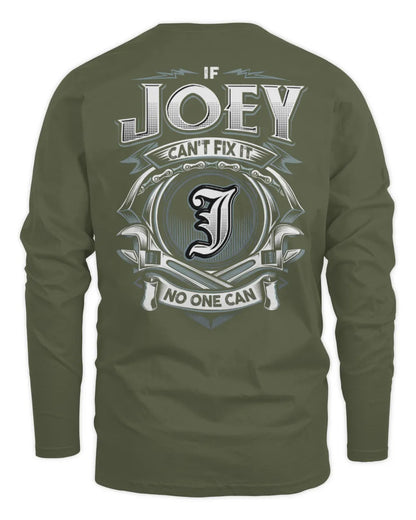 JOEY AP81-K4-626 - Personalized Ahmed Quote Apparel “If Ahmed Can't Fix It, No One Can” - Men's Long Sleeved T-Shirt - Military Green