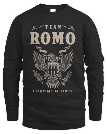 ROMO TP06-K82 – Personalized Classic Style Apparel “Team NAME Lifetime Member” - Men's Long Sleeved T-Shirt - Black