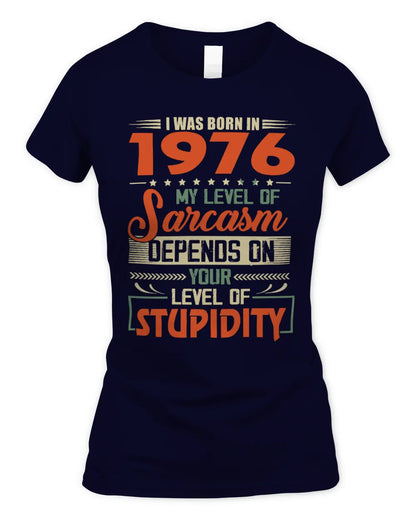 1976 HH89-K2 – Vintage Born to Be Sarcastic T-Shirt - Women's Standard T-Shirt - Navy