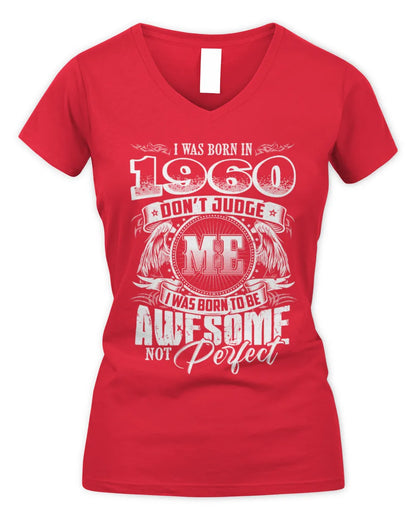 1960 HH89-K2 – Awesome Birth Year Quote T-Shirt - Women's V-Neck T-Shirt - Red