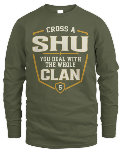 SHU NT1-K008 Cross A/An NAME, You Deal With the Whole Clan | Personalized Vintage T-Shirt - Men's Long Sleeved T-Shirt - Military Green