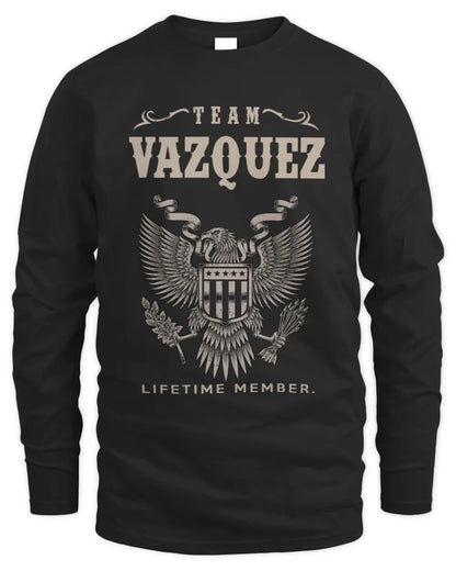 VAZQUEZ TP06-K82 – Personalized Classic Style Apparel “Team NAME Lifetime Member” - Men's Long Sleeved T-Shirt - Black