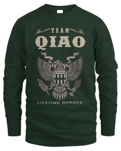 QIAO TP06-K82 – Personalized Classic Style Apparel “Team NAME Lifetime Member” - Men's Long Sleeved T-Shirt - Forest Green
