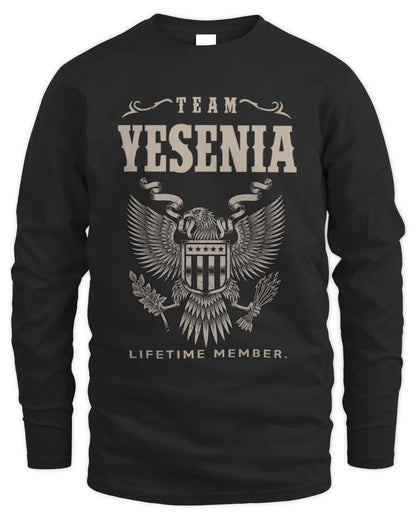 YESENIA TP06-K82 – Personalized Classic Style Apparel “Team NAME Lifetime Member” - Men's Long Sleeved T-Shirt - Black