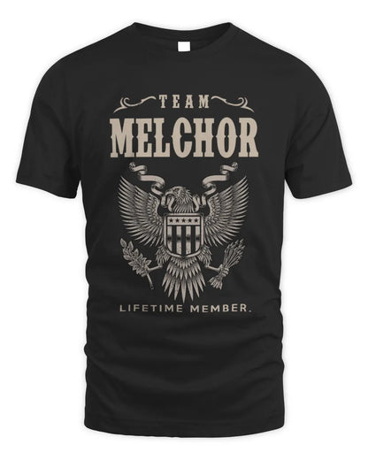 MELCHOR TP06-K82 – Personalized Classic Style Apparel “Team NAME Lifetime Member” - Unisex Standard T-Shirt - Black