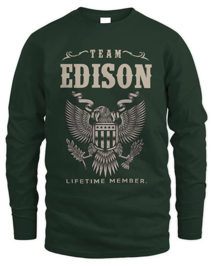 EDISON TP06-K82 – Personalized Classic Style Apparel “Team NAME Lifetime Member” - Men's Long Sleeved T-Shirt - Forest Green