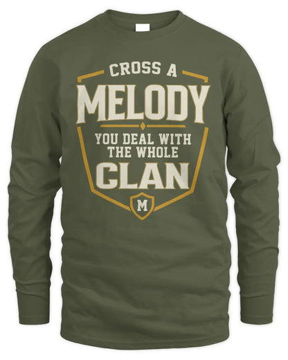 MELODY NT1-K008 Cross A/An NAME, You Deal With the Whole Clan | Personalized Vintage T-Shirt - Men's Long Sleeved T-Shirt - Military Green