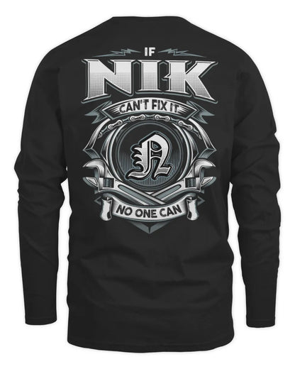 NIK AP81-K4-626 - Personalized Ahmed Quote Apparel “If Ahmed Can't Fix It, No One Can” - Men's Long Sleeved T-Shirt - Black
