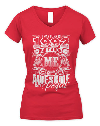 1992 HH89-K2 – Awesome Birth Year Quote T-Shirt - Women's V-Neck T-Shirt - Red