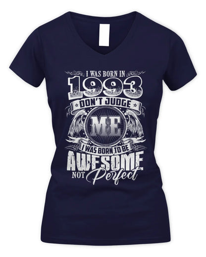 1993 HH89-K2 – Awesome Birth Year Quote T-Shirt - Women's V-Neck T-Shirt - Navy